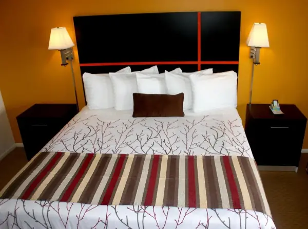 Chaparral Motor Inn 4