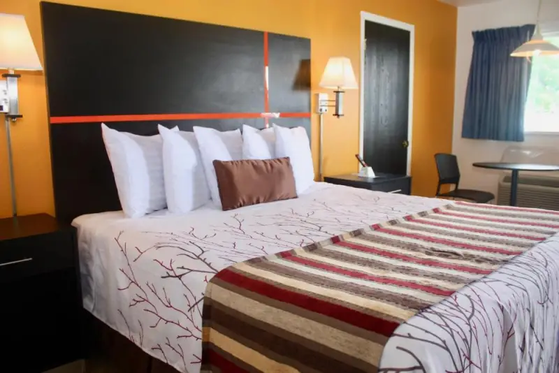 Standard King Room